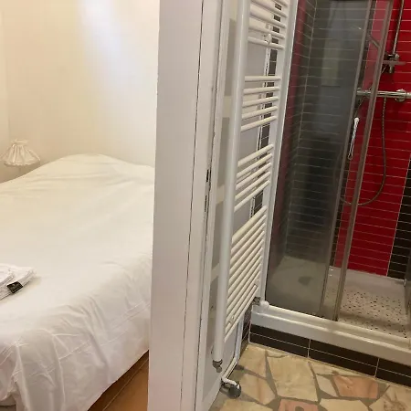 Nocleg ze śniadaniem Le Mascaret 4*